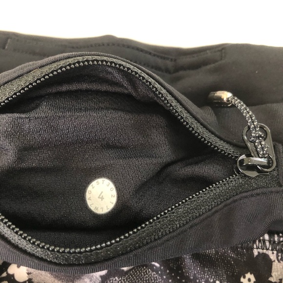 Lululemon Seawheeze 2017 Speed Shorts, 4 - Picture 4 of 9